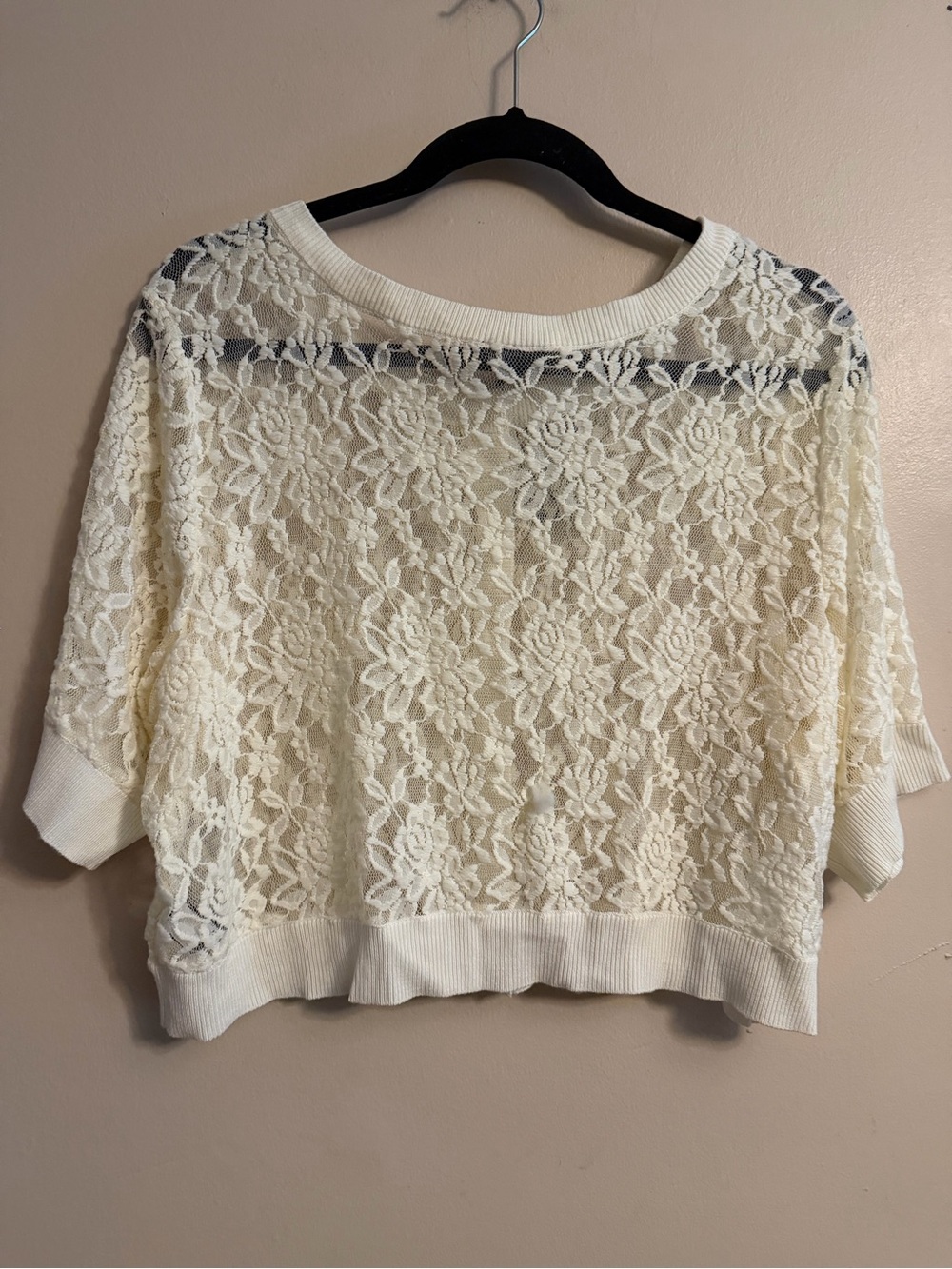 torrid Cream Floral Lace Button Cropped Cardigan - Picture 2 of 4